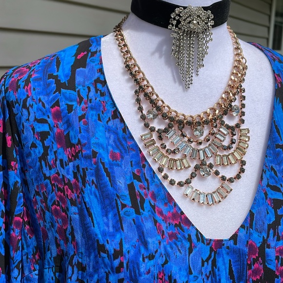 Pretty Shift Dress by Express - Picture 5 of 16